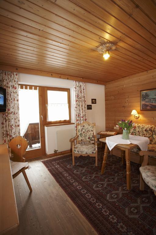 Altenhauser Hof Kössen Kamer foto